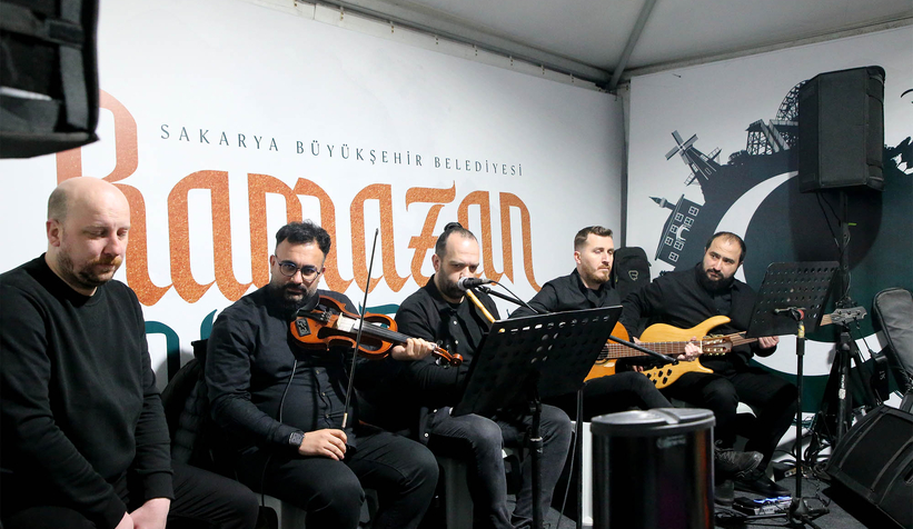 Ramazan Sokağı’nda nostaljik bir akşam