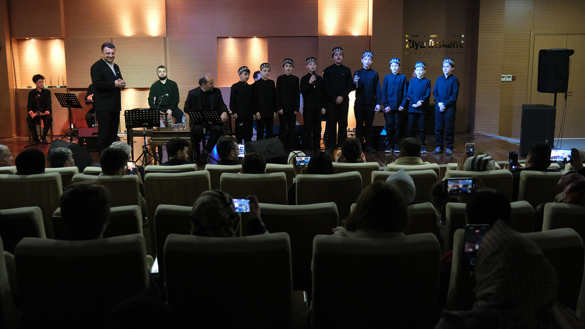 Ramazan’ın manevi atmosferi tasavvuf nağmeleriyle taçlandı