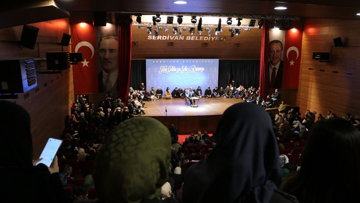 Ramazan’ın manevi iklimi Serdivan’da konuşuldu