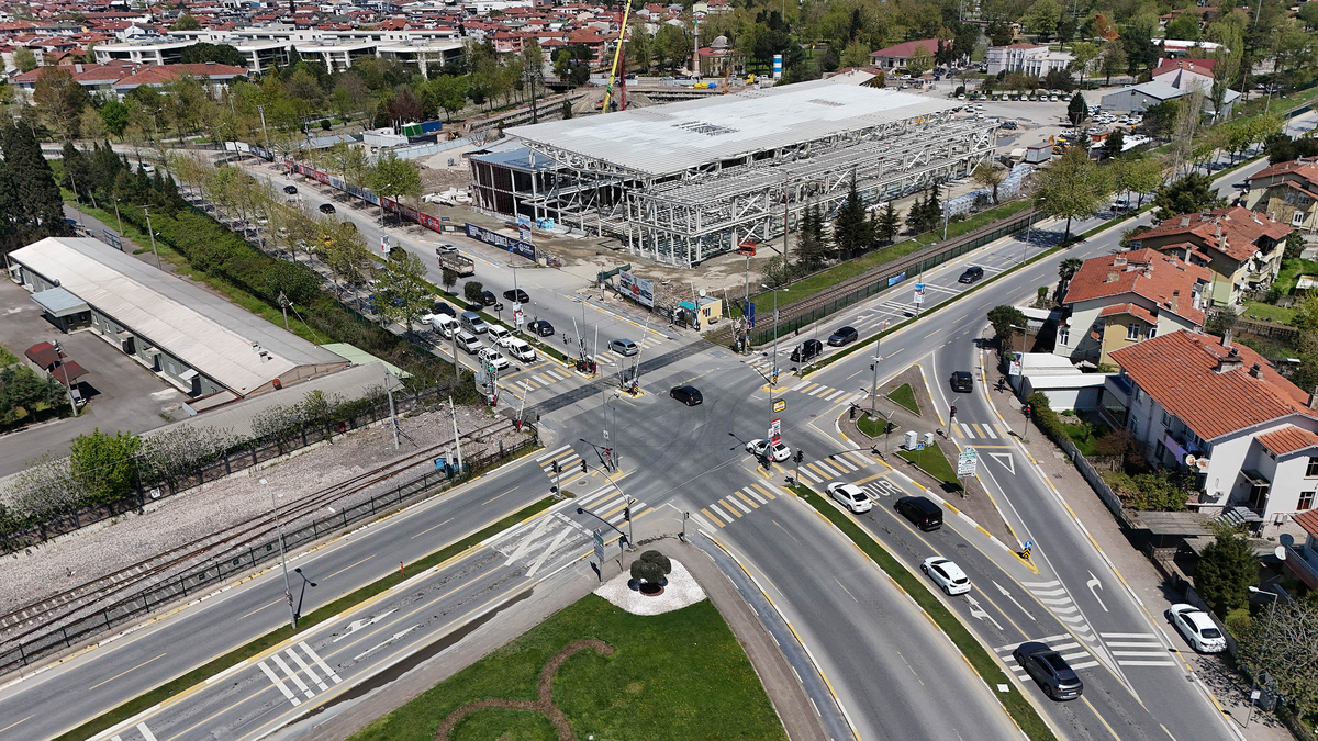 Raylar yer altına alınıyor; Çalışmalar başladı