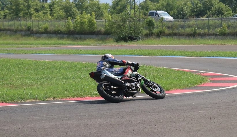 Razgatlıoğlu, şampiyonaya Akyazı'da hazırlanıyor