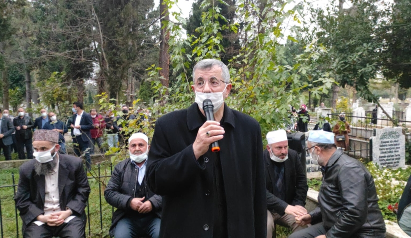 recep-yildirim-in-agabeyi-defnedildiqvdmdly4du