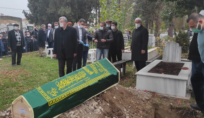 recep-yildirim-in-agabeyi-defnedildiqvdmdly4du