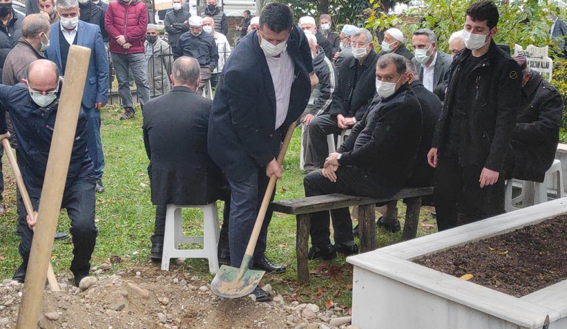 recep-yildirim-in-agabeyi-defnedildiqvdmdly4du