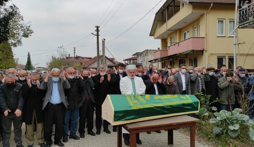 recep-yildirim-in-agabeyi-defnedildiqvdmdly4du
