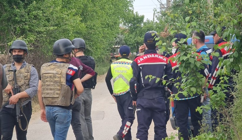 Rehine krizi! Babasını öldürdü, 3’ü asker 8 kişiyi yaraladı