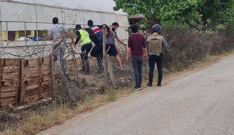 Rehine krizi! Babasını öldürdü, 3’ü asker 8 kişiyi yaraladı