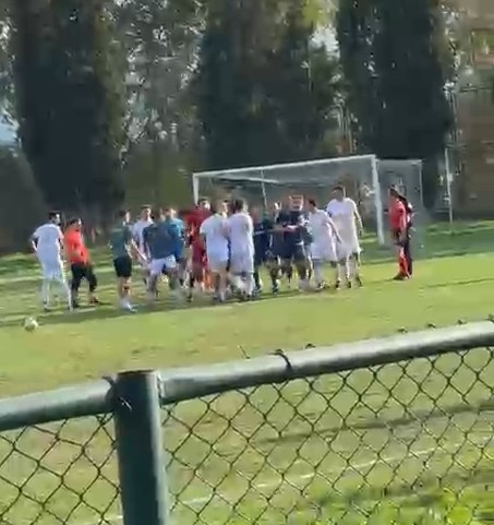 resadiyespor-karaaptilerspor-macinda-kavgauvz5t0pmyl