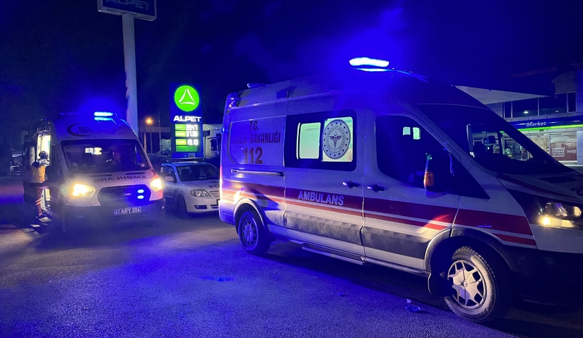 restoranda-hesap-kavgasi-4-yaraliwevxtvi4ex