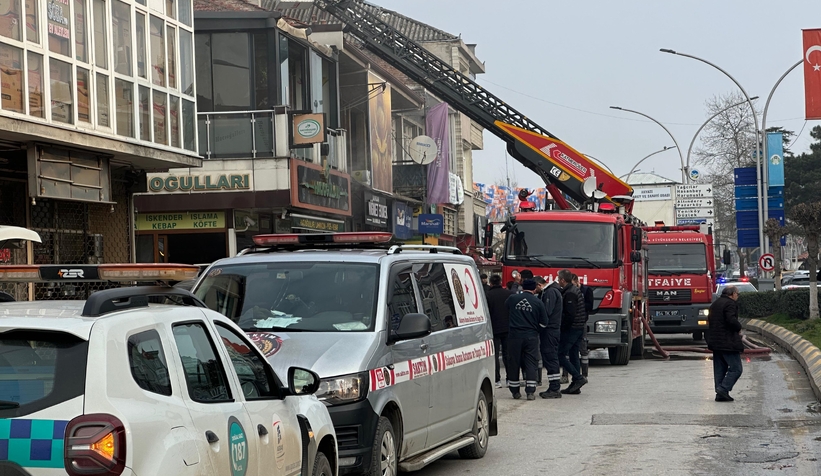 restoranda-yangin-bir-ve-ikinci-katta-hasar-olusturfztmgletv