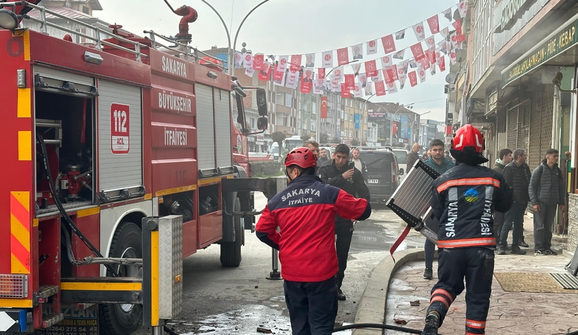 restoranda-yangin-bir-ve-ikinci-katta-hasar-olusturfztmgletv