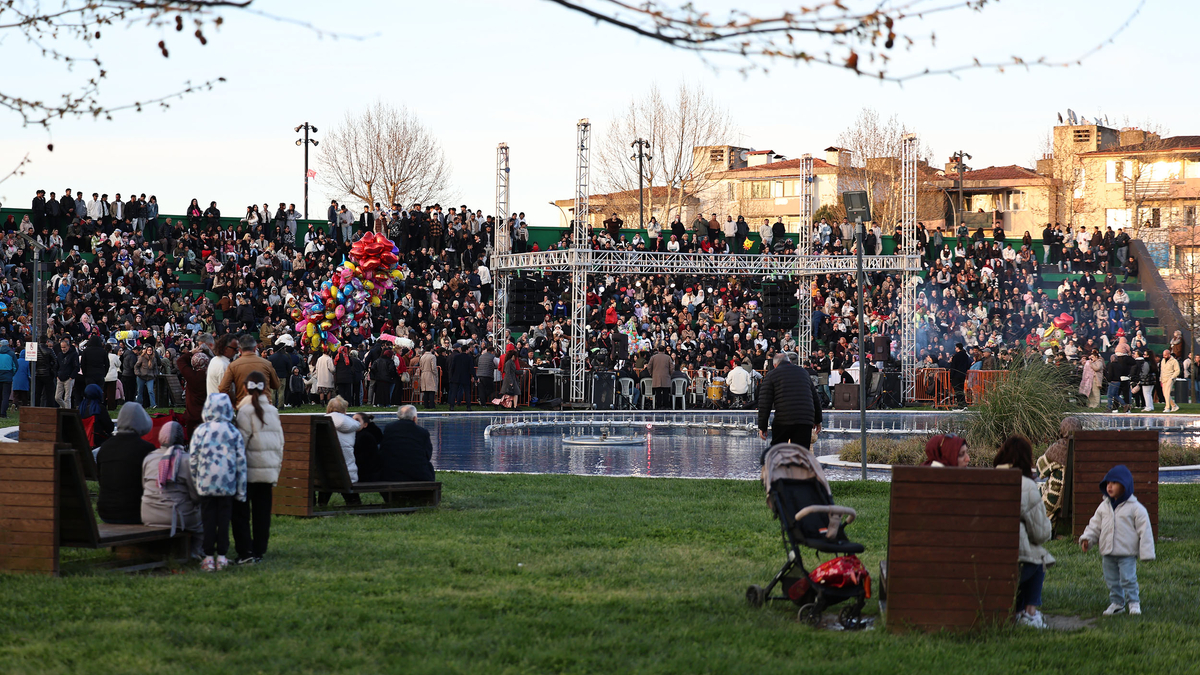 Roman Kültürü Şenliği Sakarya’da rengarenk bir şölene dönüştü
