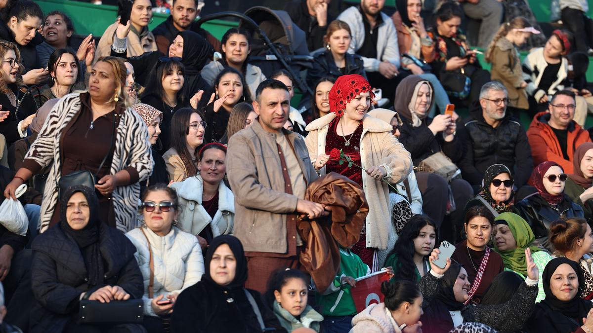 Roman Kültürü Şenliği Sakarya’da rengarenk bir şölene dönüştü