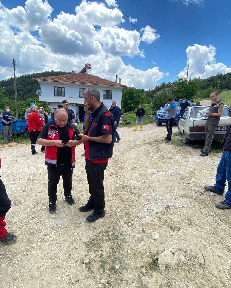 Saatlerce kurtarılmayı bekledi