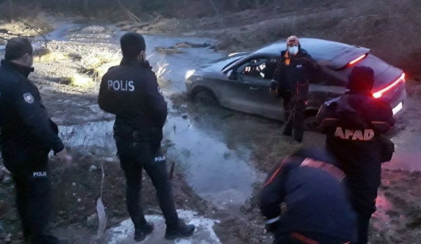 sabanci-nin-milyonluk-cipi-sapanca-da-traktorle-cekildivzzqduntug