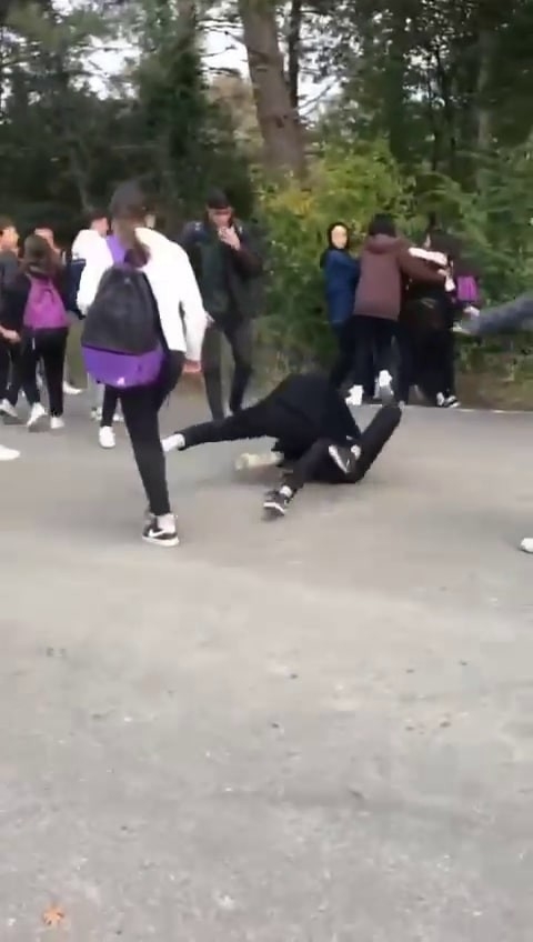 sac-saca-kiz-kavgasiumlxotfouf