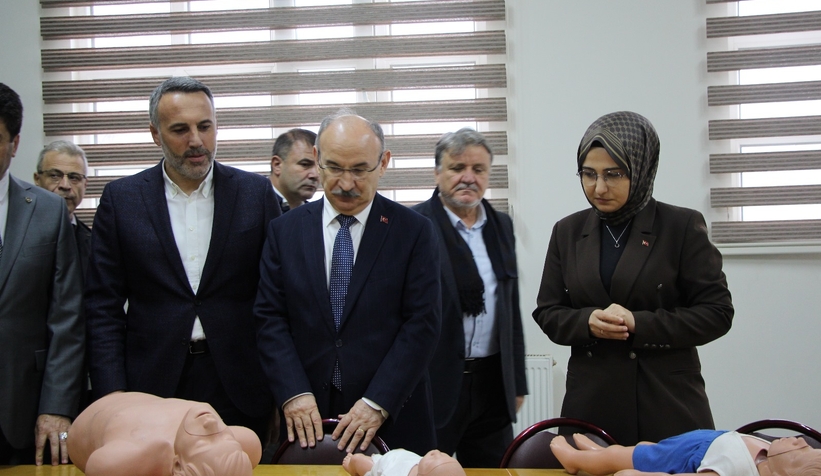 saglik-bilimleri-fakultesi-ve-akyazi-saglik-hizmetleri-myo-binasi-acildiefpxnln6q0