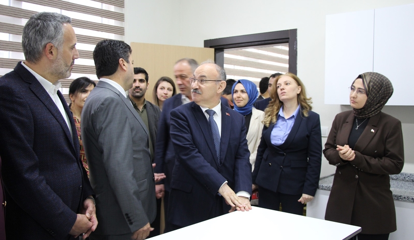 saglik-bilimleri-fakultesi-ve-akyazi-saglik-hizmetleri-myo-binasi-acildiefpxnln6q0