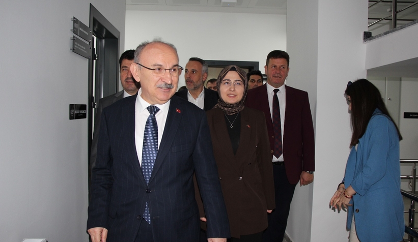 saglik-bilimleri-fakultesi-ve-akyazi-saglik-hizmetleri-myo-binasi-acildiefpxnln6q0