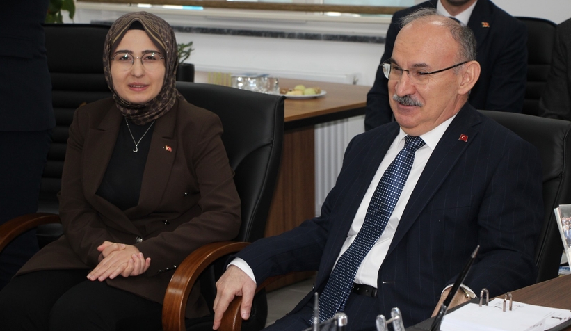 saglik-bilimleri-fakultesi-ve-akyazi-saglik-hizmetleri-myo-binasi-acildiefpxnln6q0