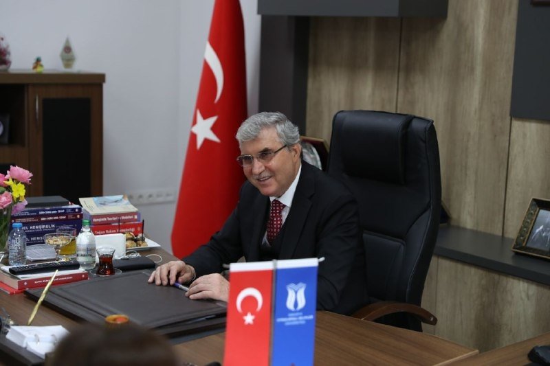 Sağlık Fakültesi'nin laboratuvarı açıldı