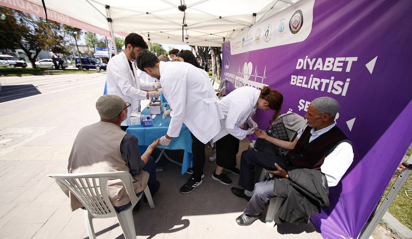 Sağlık Sokağı’na yoğun ilgi