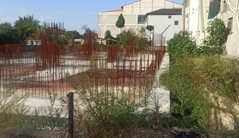 saglikli-hayat-merkezi-insaati-durdu-vatandas-tepkilibxdqn21zvn