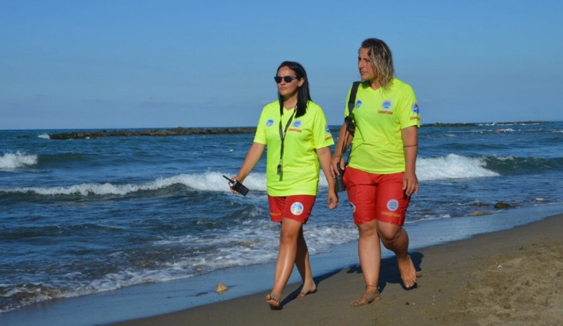 Sahiller kadın cankurtaranlara emanet!