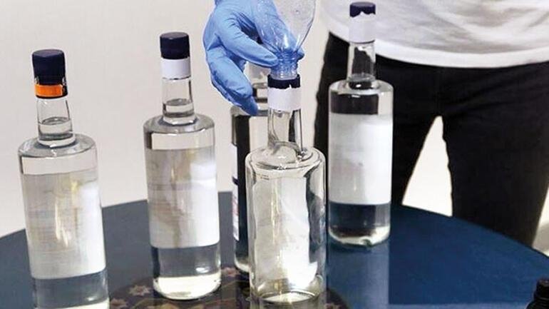 Sahte içkiden 3 kişi öldü