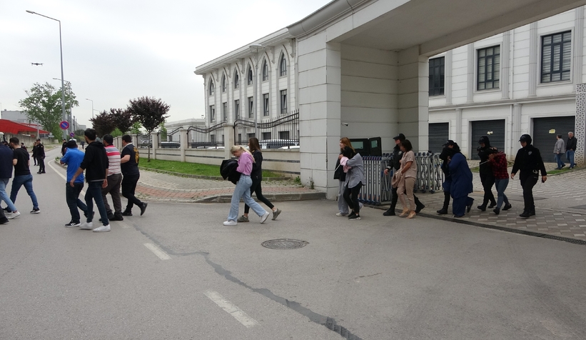 sahte-ilanlarla-52-milyonluk-vurgun-yapan-44-supheli-tutuklanditu1tzgjxuv