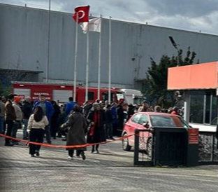 Sakarya 1. OSB'de koku alarmı; Fabrikalar tahliye edildi