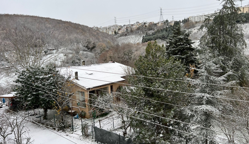 Sakarya 2026'ya karla uyandı