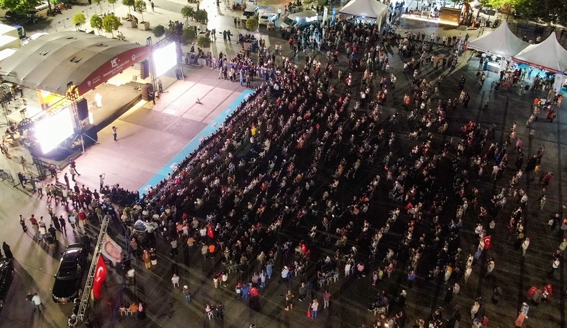 Sakarya 7 yıl sonra aynı meydanda tek yürek oldu