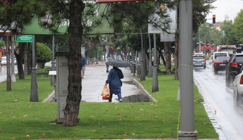 Sakarya bayramı  yağmurlu geçiriyor