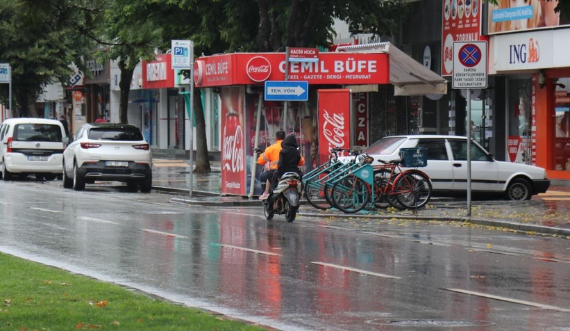 Sakarya bayramı  yağmurlu geçiriyor