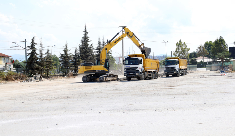 Sakarya Bilim Merkezi'nde ilk kazma vuruldu