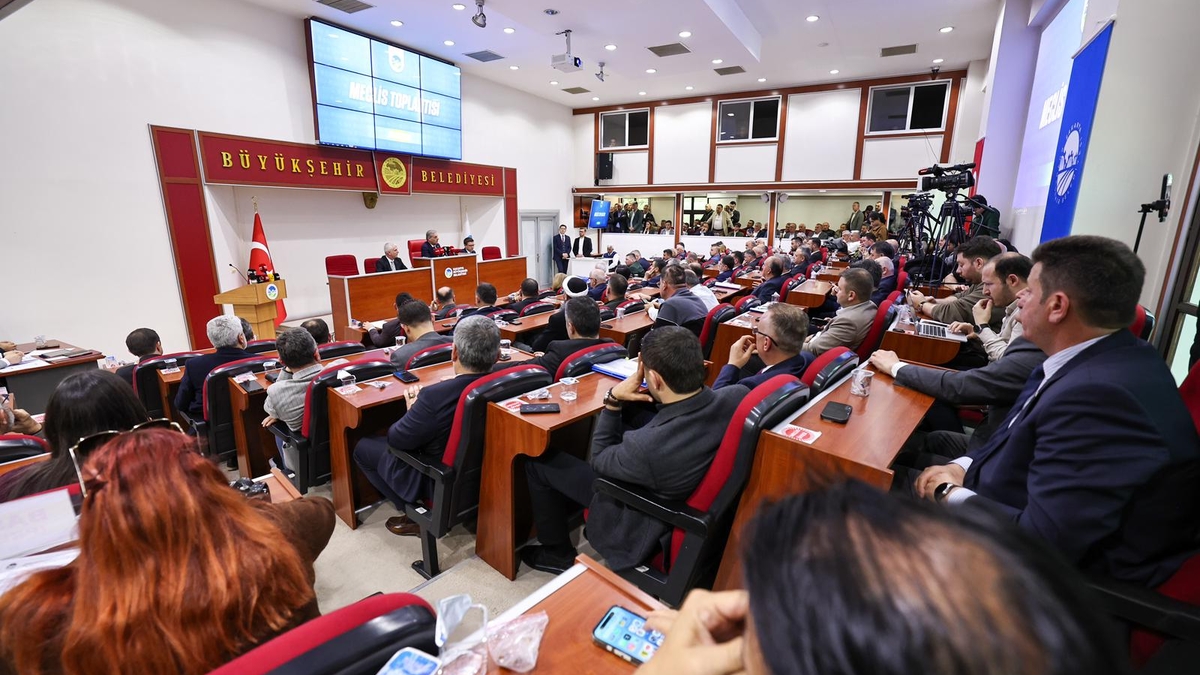 Sakarya Büyükşehir Meclisi toplandı