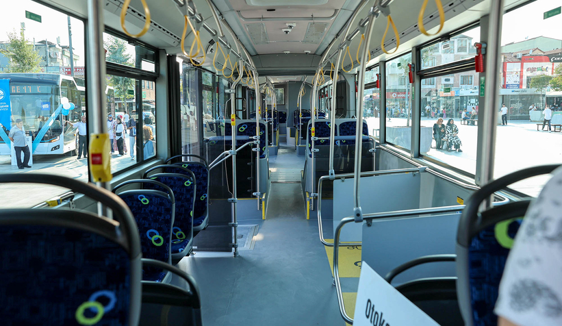 sakarya-buyuksehirin-23-otobusu-torenle-hizmete-girdiym5uzgjrmk