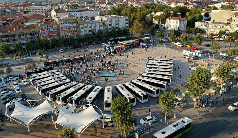 sakarya-buyuksehirin-23-otobusu-torenle-hizmete-girdiym5uzgjrmk