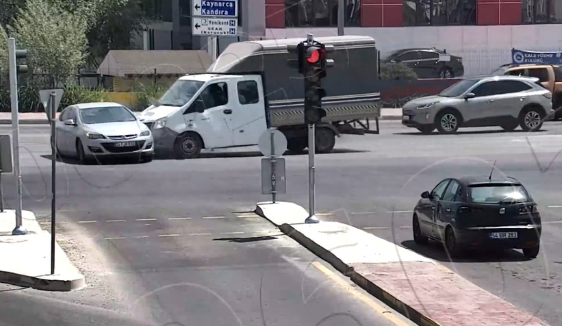 Sakarya'da 11 ayrı kazanın görüntüleri paylaşıldı; İşte o anlar