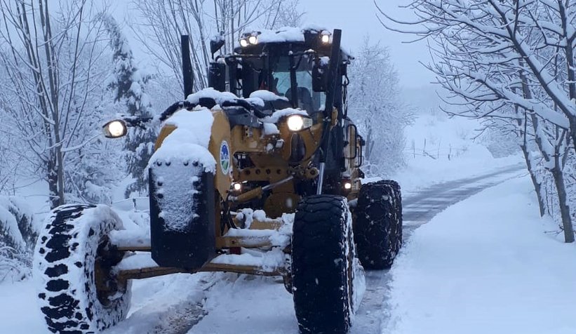 Sakarya'da 12 mahalle yolu ulaşıma açıldı