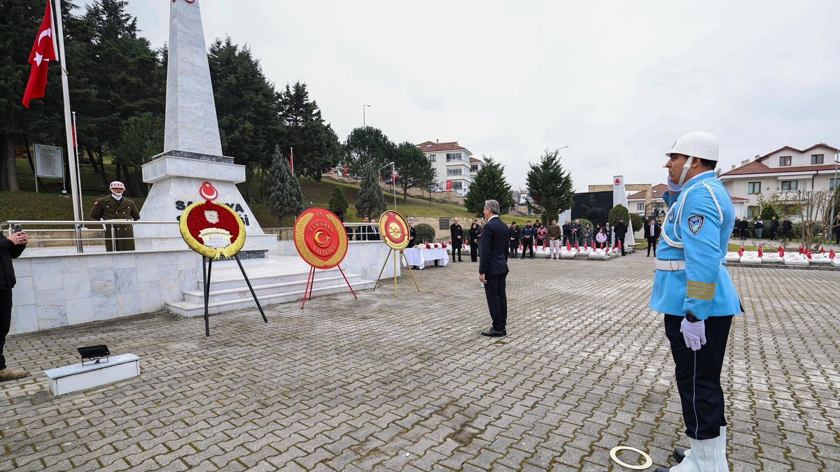 Sakarya'da 18 Mart Şehitleri için tören