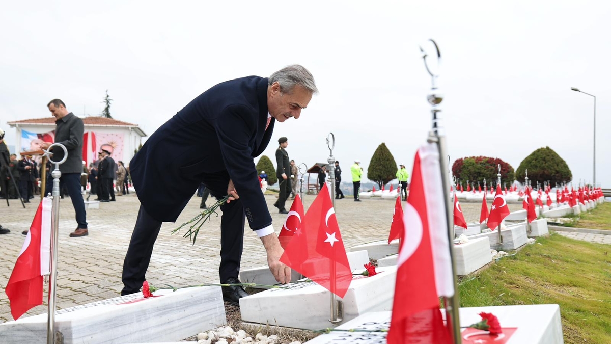 Sakarya'da 18 Mart Şehitleri için tören