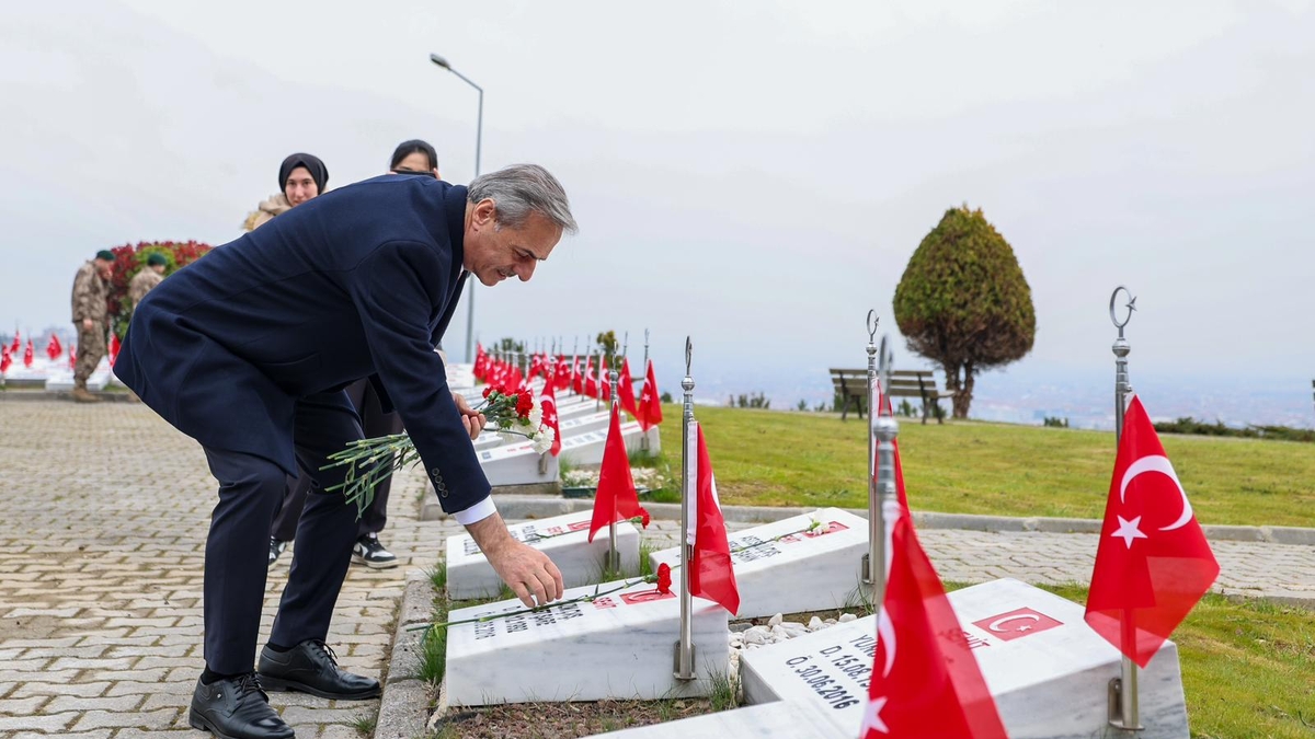 Sakarya'da 18 Mart Şehitleri için tören