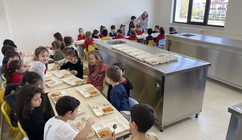 sakarya-da-20-bin-ogrenciye-ucretsiz-yemekwxdqvzzjcx