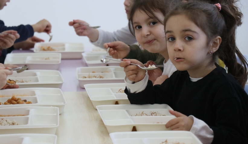 sakarya-da-20-bin-ogrenciye-ucretsiz-yemekwxdqvzzjcx