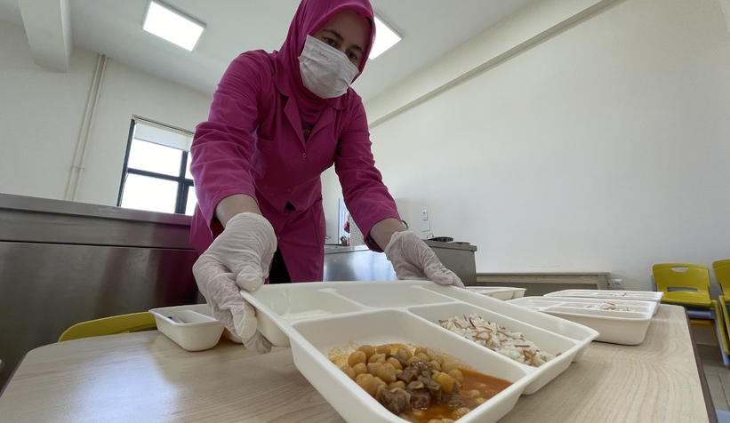 sakarya-da-20-bin-ogrenciye-ucretsiz-yemekwxdqvzzjcx