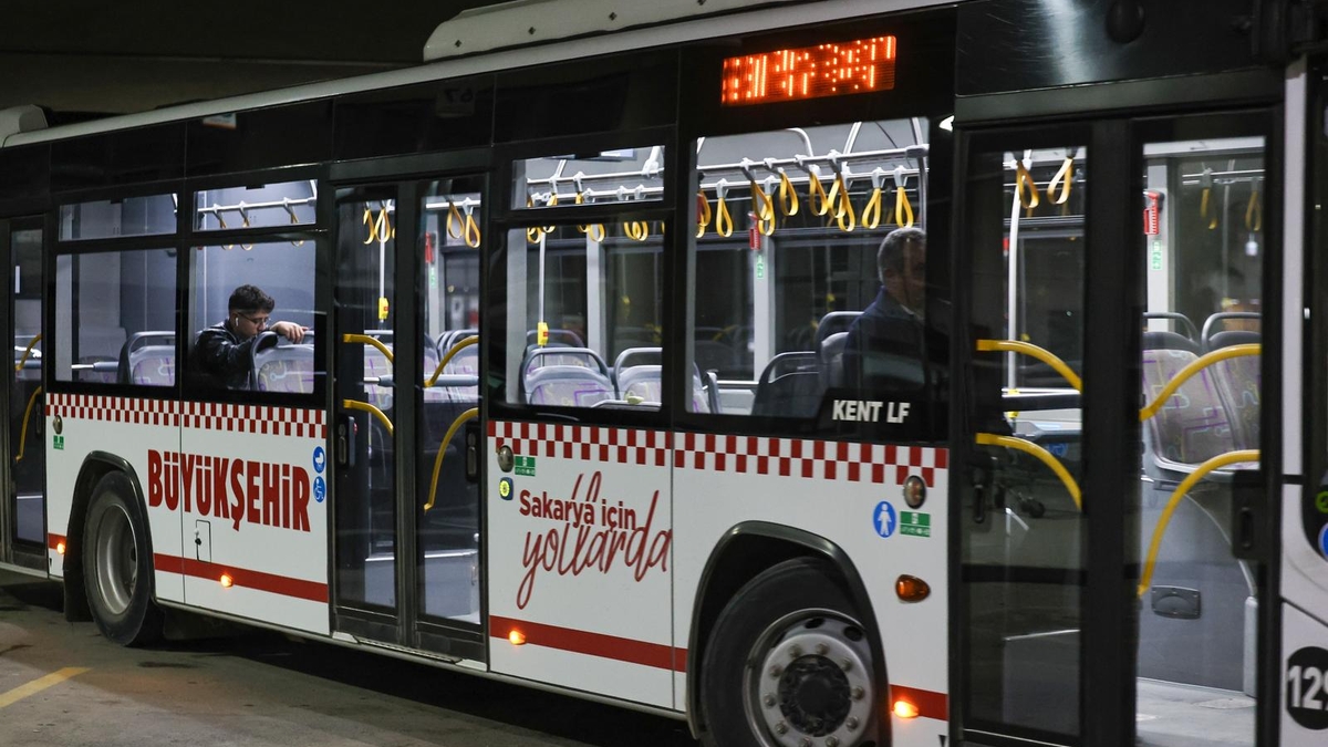 Sakarya'da 24 saat ulaşım dönemi başladı