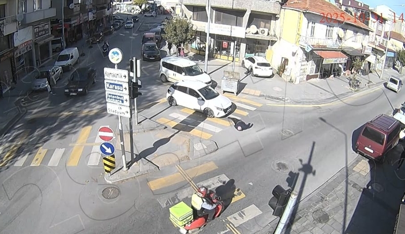 Sakarya'da 3 ayrı kazanın görüntüleri paylaşıldı; İşte o anlar