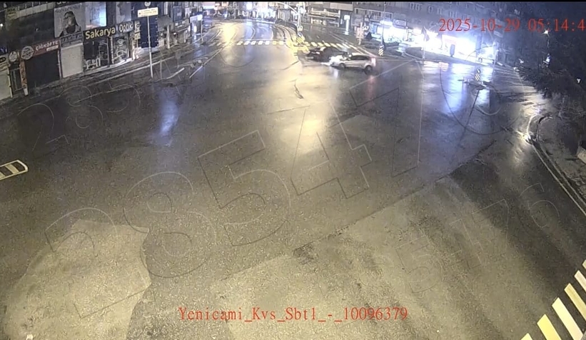 Sakarya'da 3 ayrı kazanın görüntüleri paylaşıldı; İşte o anlar